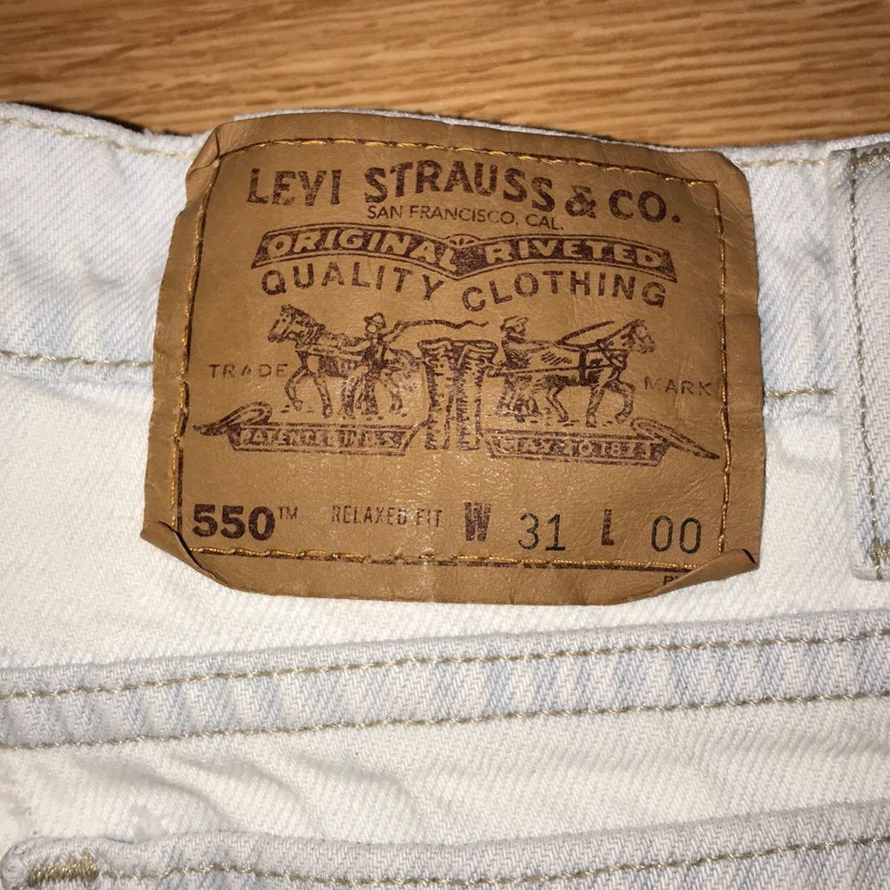 Vintage Levi shorts orange tag - Picture 6 of 13